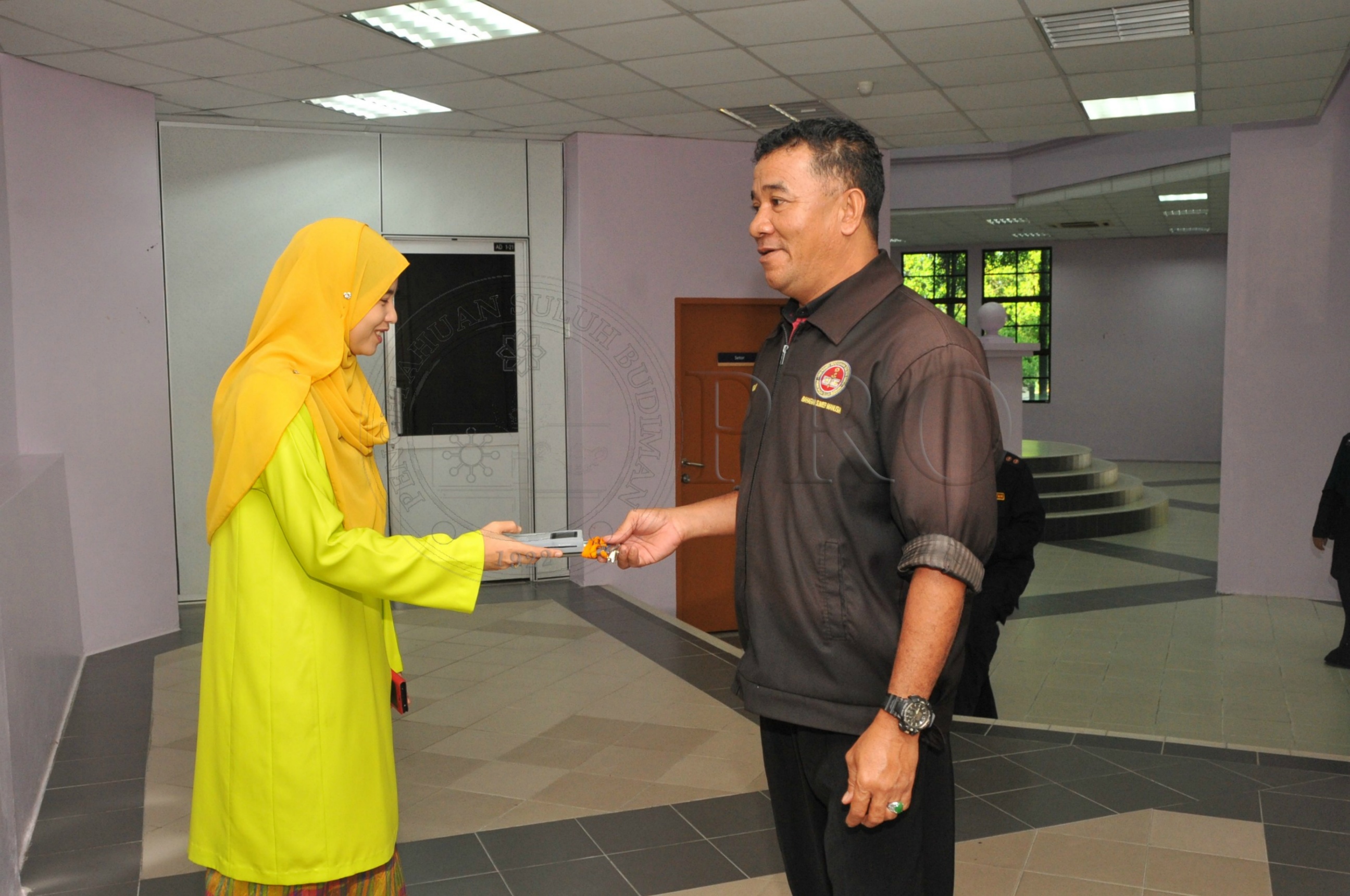 PRO 15 2 MAULIDUR PRO 4064